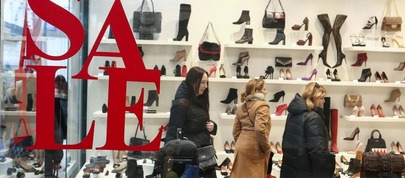 Να κλείσουν άμεσα όλα τα καταστήματα ζητάει ο Εμπορικός Σύλλογος Αθηνών «λόγω της κρισιμότητας της κατάστασης»